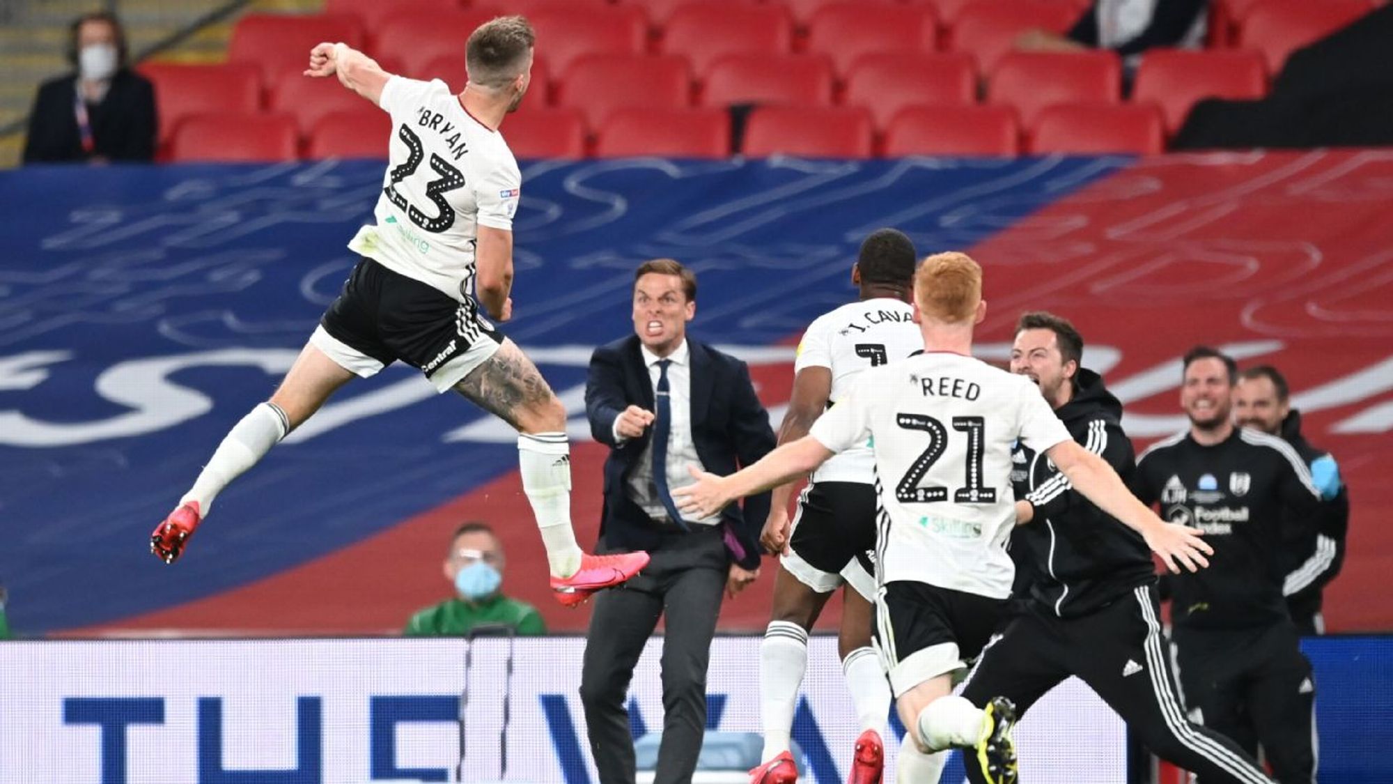 引领电子竞 引领电子竞